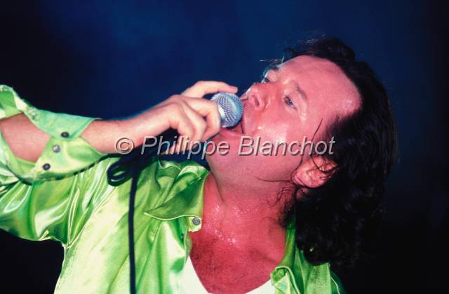 simple minds.JPG - Jim Kerr des Simple Minds, groupe de New wave et Rock écossais